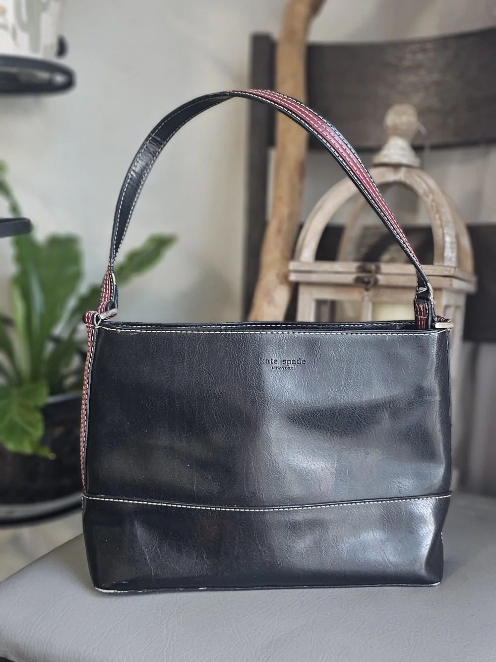 kate spade Black Leather Shoulder Bag with Red/white-Trim Handle